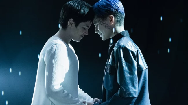 Adira and Gray in Start Trek Discovery